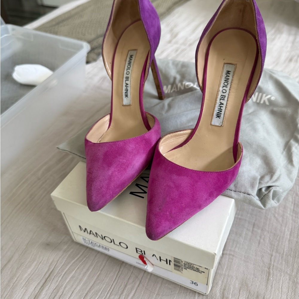 Manolo Blahnik Tayler Bicolor Suede d'Orsay Pump